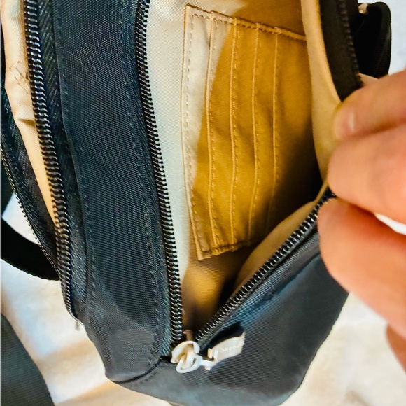 Baggallini Black Sling Pack with Silver Logo - Picture 5 of 9